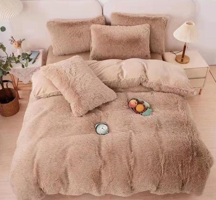 Комплект постельного белья меховой теплый евро (25330)