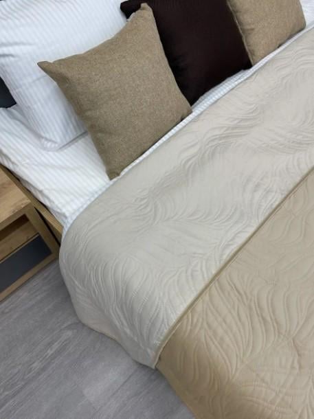 Покрывало декоративное двухстороннее Decorator Ultra Sonic Microfiber 220х240 см Бежевый (85-036) - фото 6 Покрывало декоративное двухстороннее Decorator Ultra Sonic Microfiber 220х240 см Бежевый (85-036) - фото 6