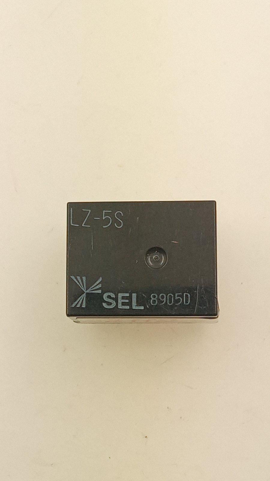 Реле SEL LZ5S 5VDC 3A/240VAC 16x15x21