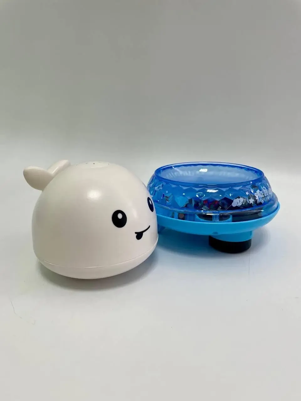 Игра для ванны 6688 BQ 72/2 Кит/фонтанчик катается/подсветка/2 цвета/в коробке - фото 5 Игра для ванны 6688 BQ 72/2 Кит/фонтанчик катается/подсветка/2 цвета/в коробке - фото 5