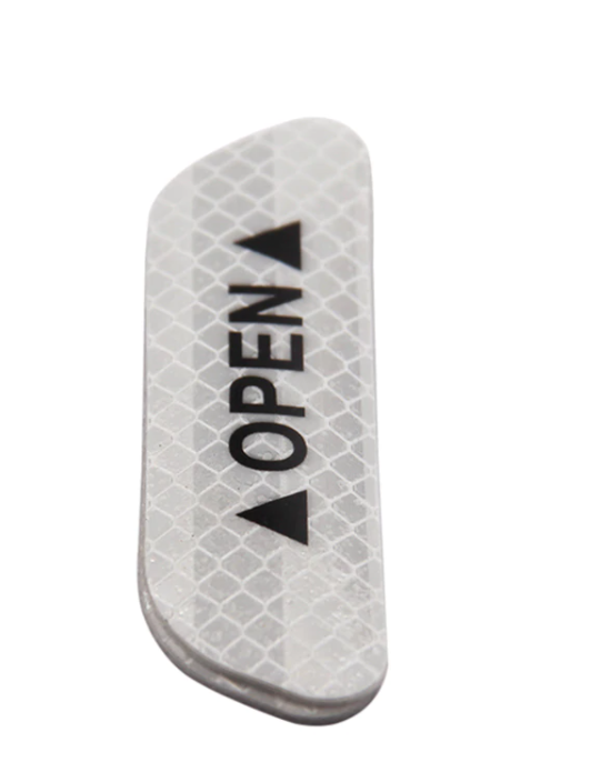 Катафот отражатель на липкой ленте для открытой двери 2 шт. Белый