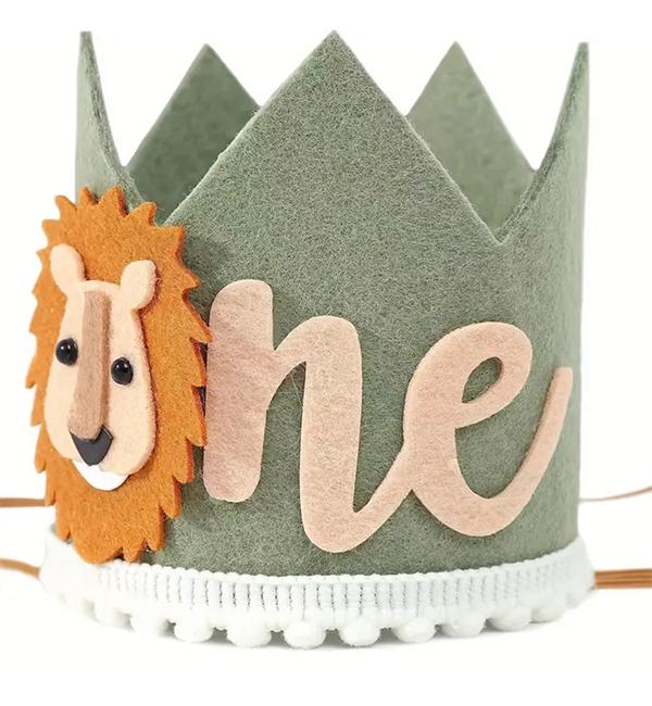 Корона из фетра One лев 9 см (356393) Корона из фетра One лев 9 см (356393)