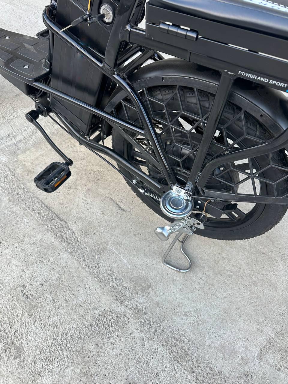 Электровелосипед Minako U18 двухместный 18" 600 W/48 V/18 Ah с грузовым усиленным багажником Черный - фото 8 Электровелосипед Minako U18 двухместный 18" 600 W/48 V/18 Ah с грузовым усиленным багажником Черный - фото 8