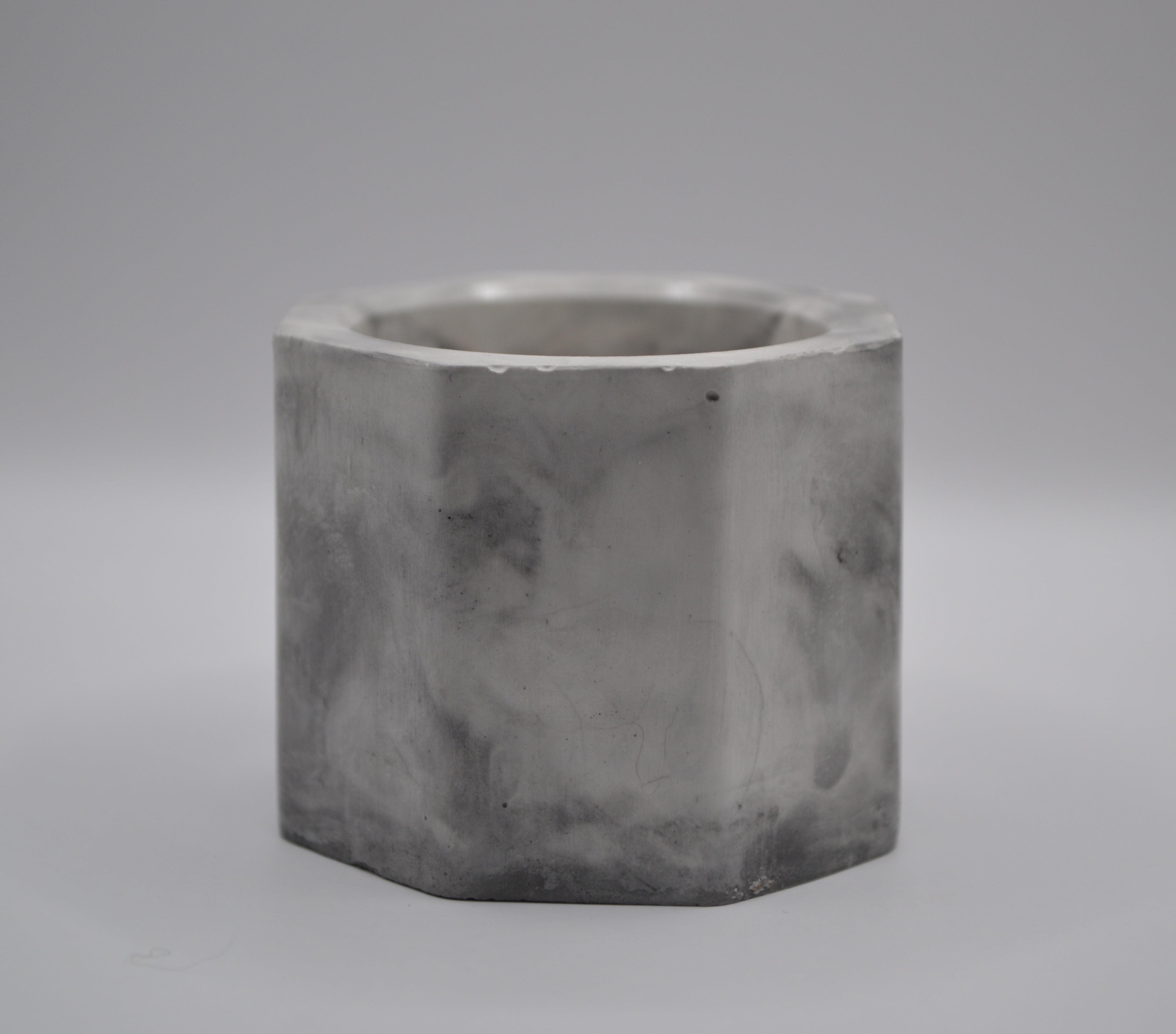 Кашпо гипсовое для свечей и растений 4,7 см Серый с белым - фото 1 Кашпо гипсовое для свечей и растений 4,7 см Серый с белым - фото 1