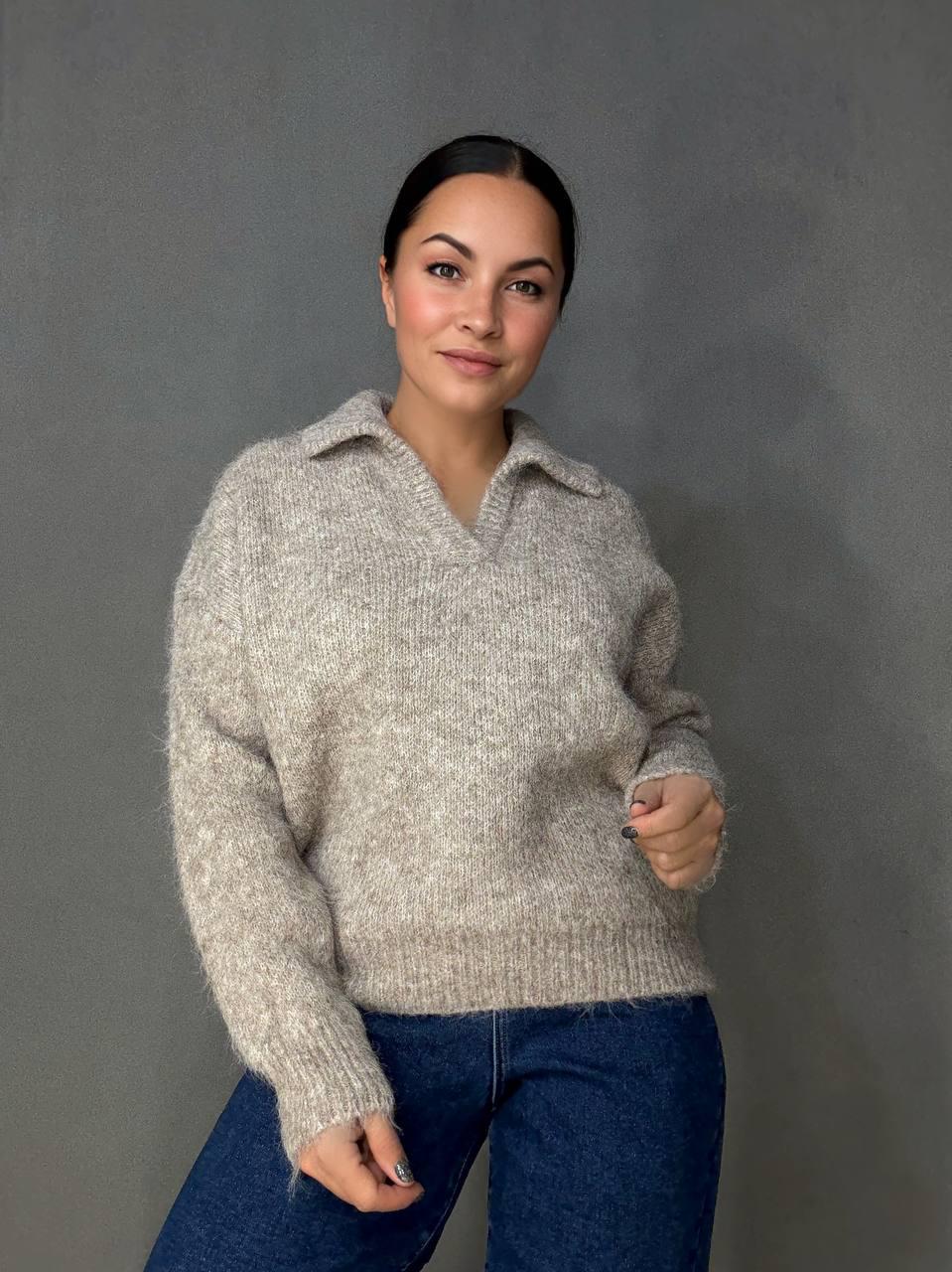 Свитер женский A-N 19-1 с воротником поло теплый свободный OS Бежевый (5769)