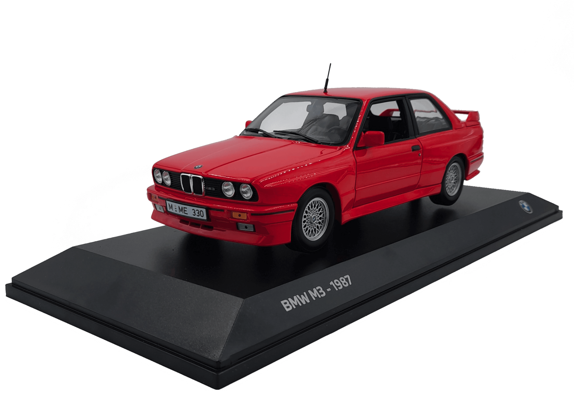 Модель автомобиля 1:18 BMW M3 E30 Red (80435A5D018)