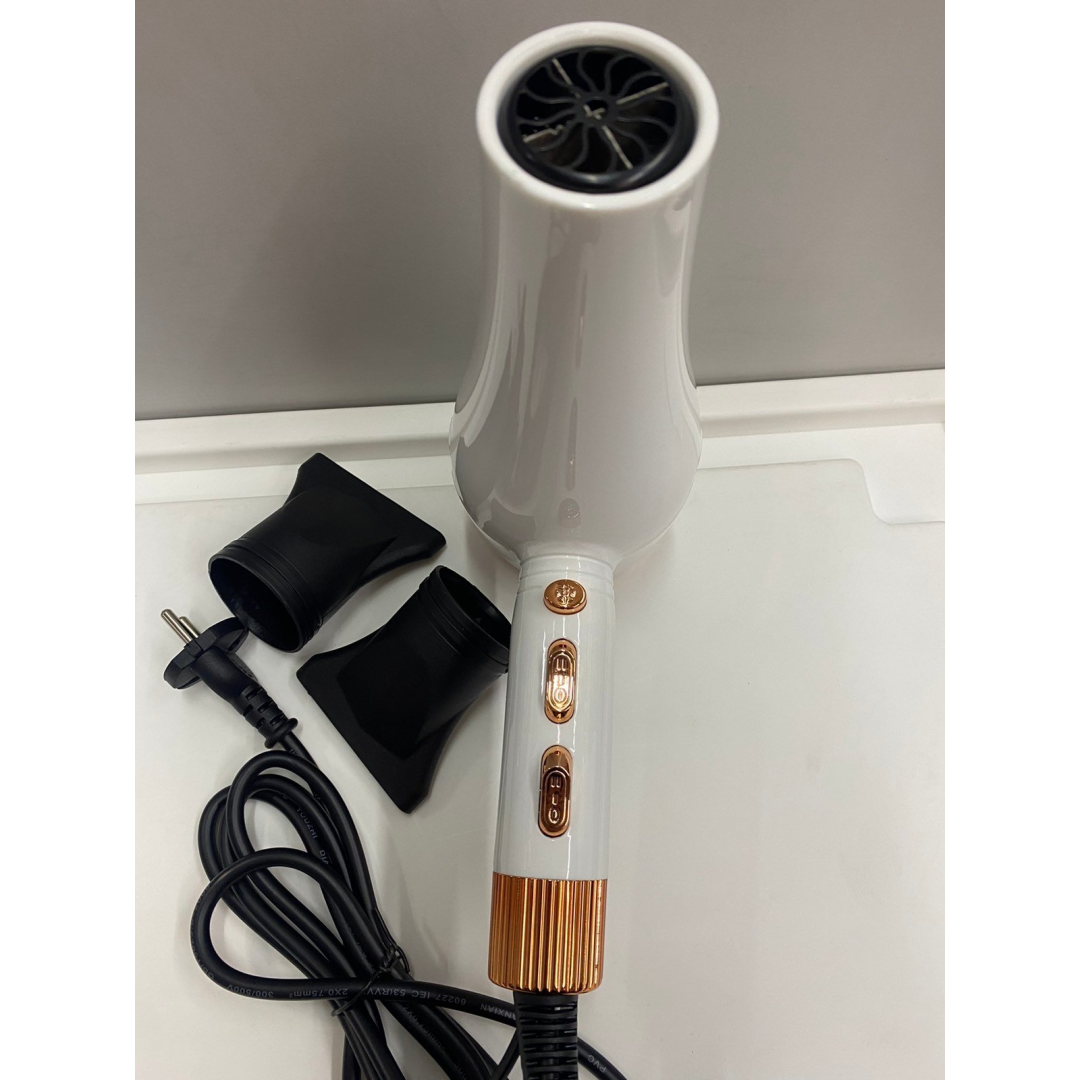 Фен для волос Gemei GM-1797 с концентратором 2600 Вт Белый (ML-04321) - фото 3 Фен для волос Gemei GM-1797 с концентратором 2600 Вт Белый (ML-04321) - фото 3