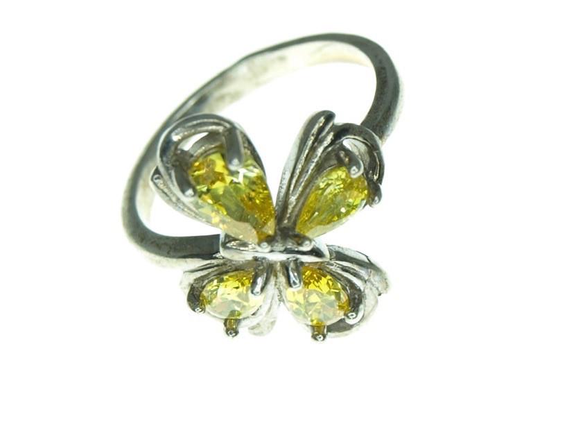 Кольцо из серебра с фианитом р. 15,5, 925 2,53 г (21015501901)