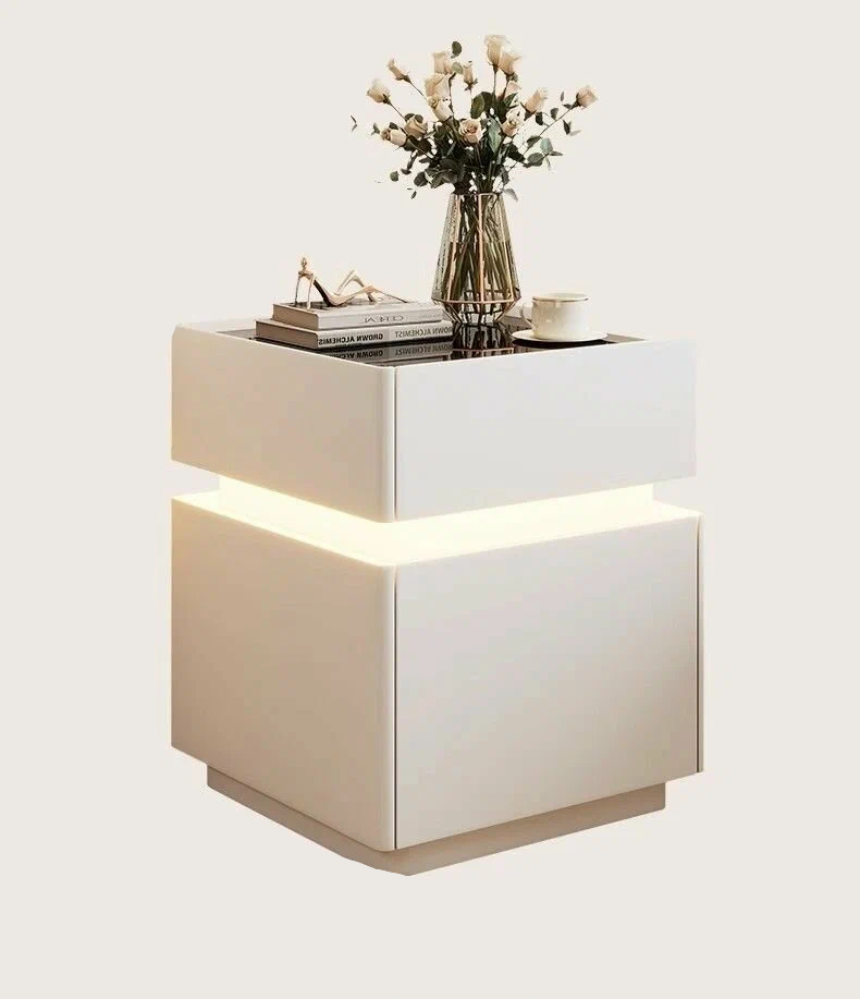 Тумба XXF02 с LED подсветкой/сейфом/беспроводной зарядкой/Bluetooth-аудио и датчиком освещения 40х40х51 см из экокожи Белый