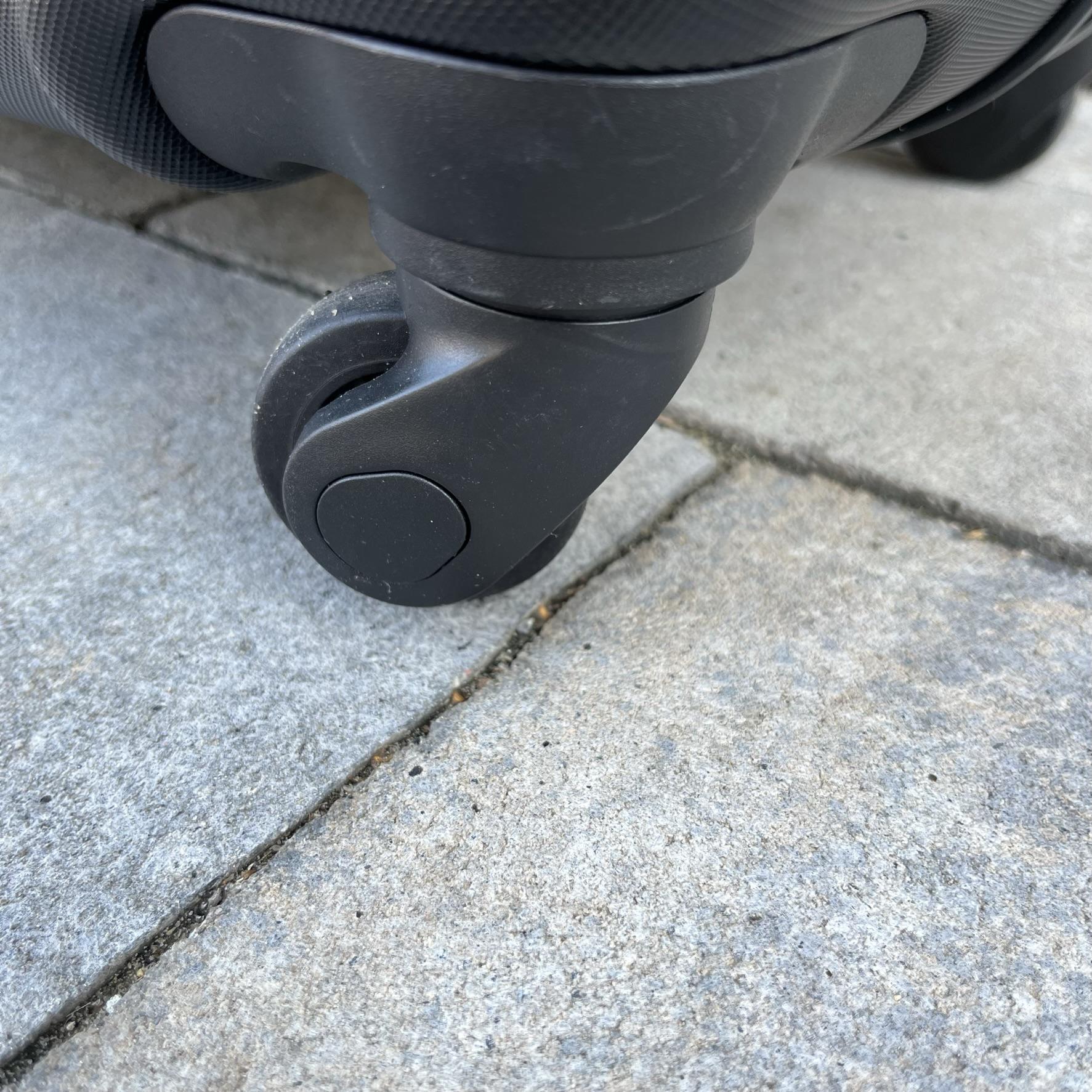 Валіза дорожня Wings 147 з полікарбонату L 75х48х30 см Чорний (10820033) - фото 6 Валіза дорожня Wings 147 з полікарбонату L 75х48х30 см Чорний (10820033) - фото 6