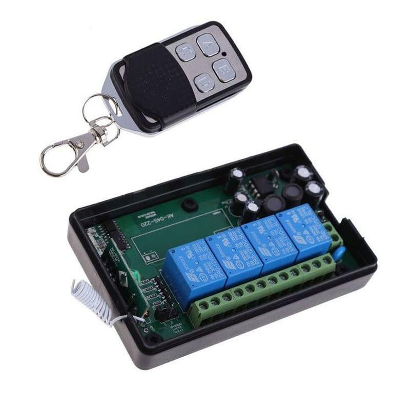Вимикач електричний на 4 канали в комплекті з пультом керування 220В