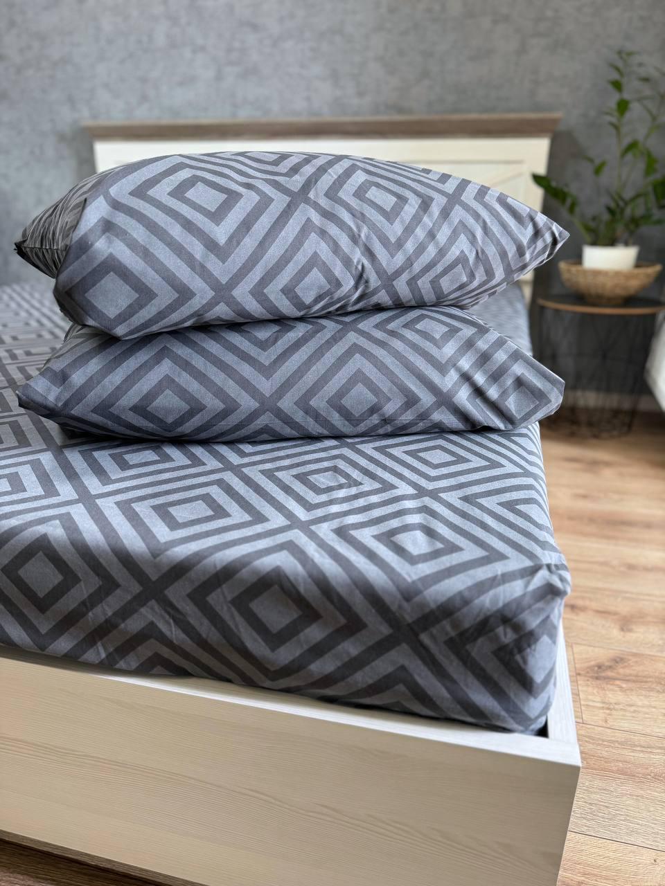 Набор простынь на резинке и две наволочки бязь 200х160х20/50х70 см Графитовый (18206093)