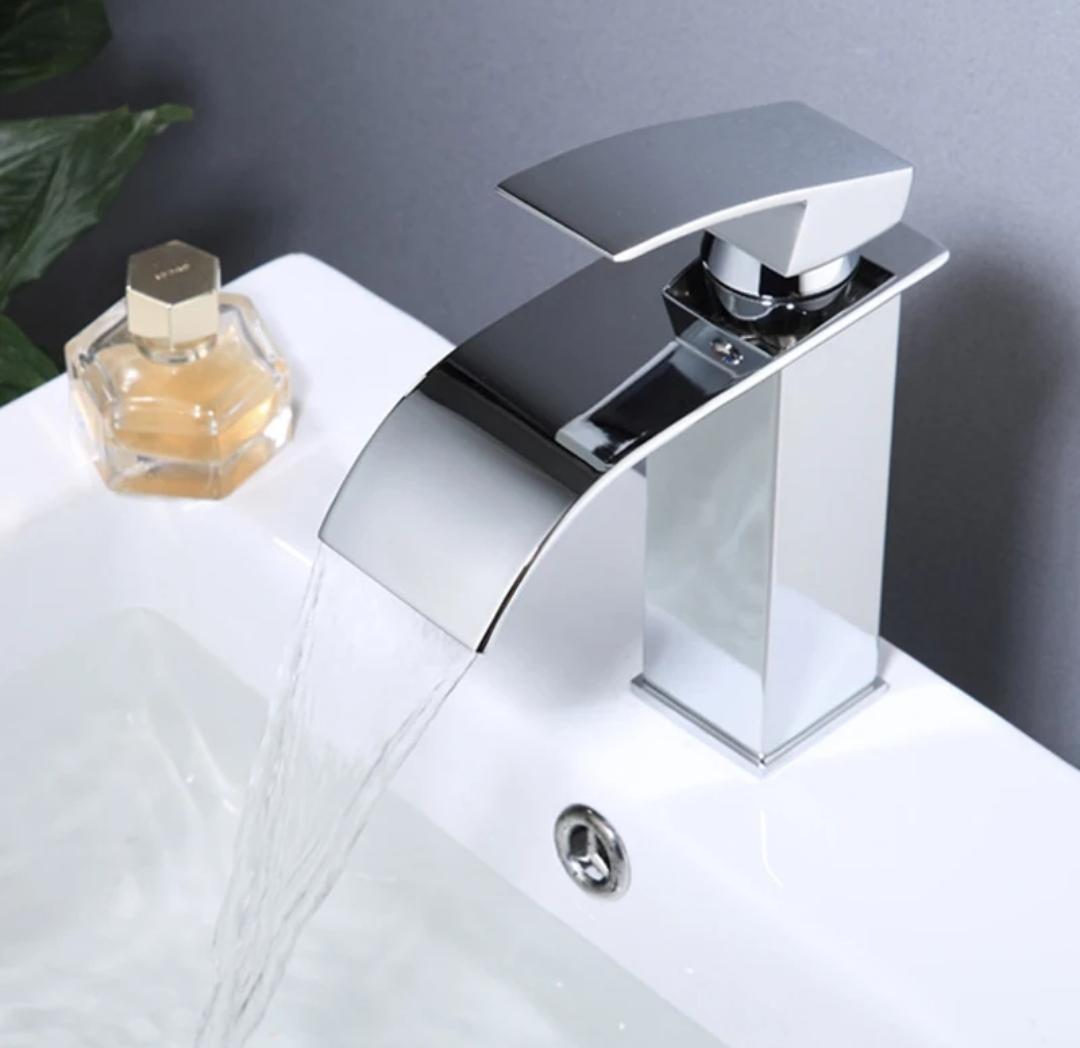 Змішувач для раковини каскадний одноважільний Modern Chrome - фото 3 Змішувач для раковини каскадний одноважільний Modern Chrome - фото 3