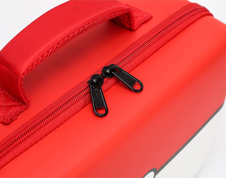 Кейс-чехол Travel Pokeball для NINTENDO Switch OLED + 2 накладки на стики - фото 4 Кейс-чехол Travel Pokeball для NINTENDO Switch OLED + 2 накладки на стики - фото 4