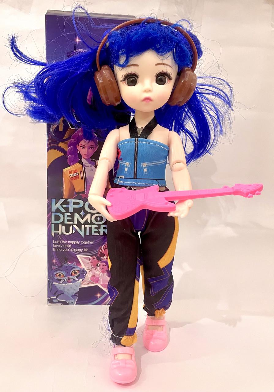 Музыкальная кукла в стиле K-pop с гитарой в наушниках Музыкальная кукла в стиле K-pop с гитарой в наушниках