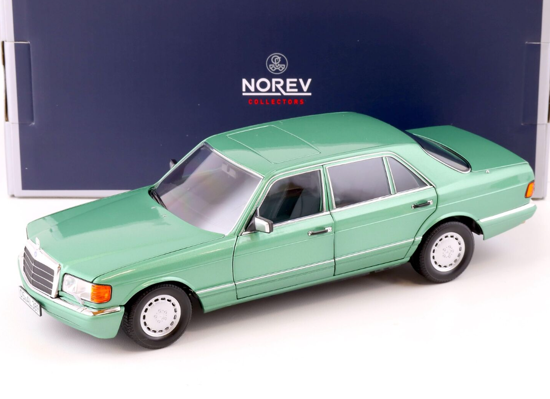 Модель автомобиля Norev 1:18 Mercedes-Benz 560 SEL W126 1985-1991 Light Green (183469) - фото 12 Модель автомобиля Norev 1:18 Mercedes-Benz 560 SEL W126 1985-1991 Light Green (183469) - фото 12