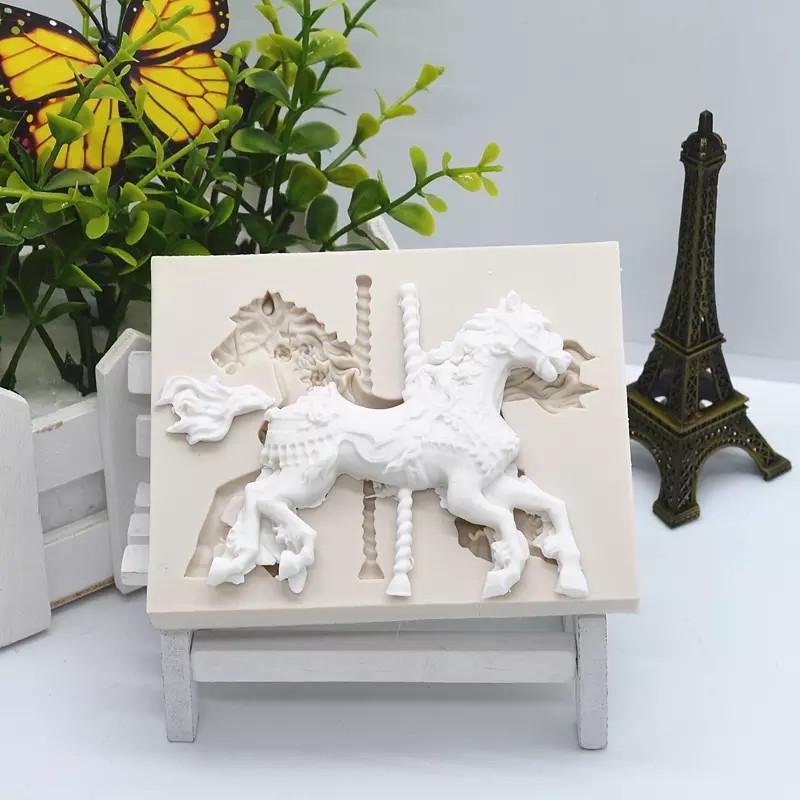 Молд силиконовый Лошадь 97x75 мм Серый (41071) - фото 3 Молд силиконовый Лошадь 97x75 мм Серый (41071) - фото 3