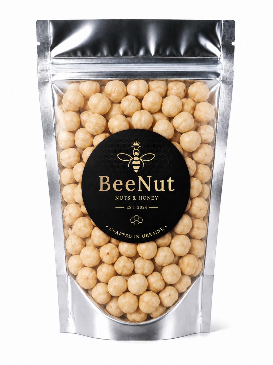 Орех фундук BeeNut бланшированный сухой обжаркой 350 г