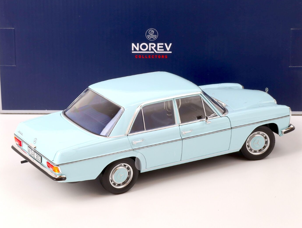 Модель автомобиля Norev 1:18 Mercedes-Benz 200/8 W115 Limousine Light Blue (183777) - фото 5 Модель автомобиля Norev 1:18 Mercedes-Benz 200/8 W115 Limousine Light Blue (183777) - фото 5