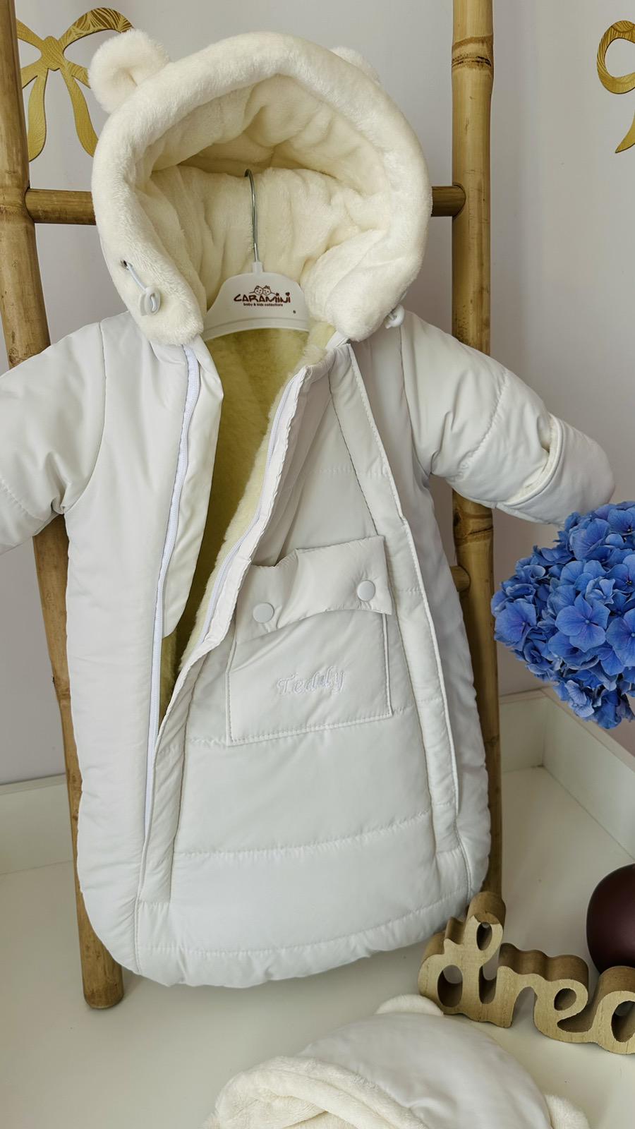 Конверт-комбинезон зимний на овчинке с шапочкой 0-6 мес. Молочный (21093) - фото 4 Конверт-комбинезон зимний на овчинке с шапочкой 0-6 мес. Молочный (21093) - фото 4