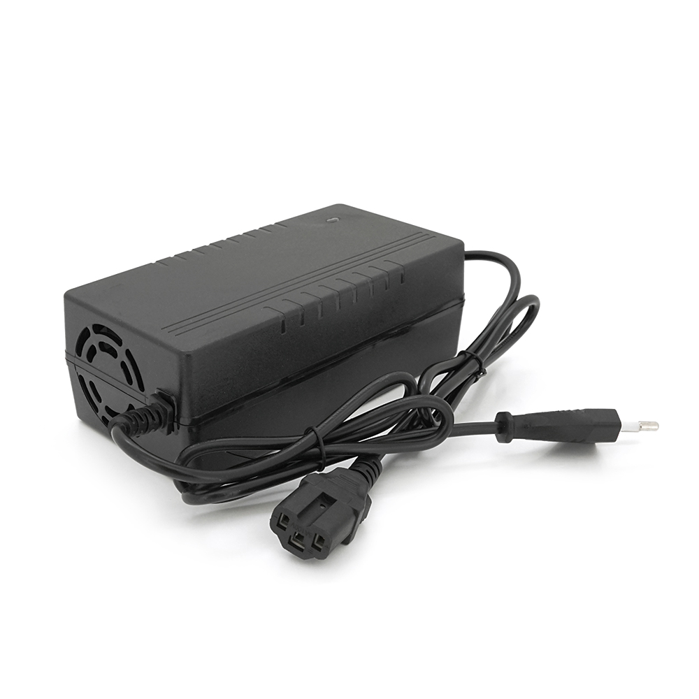 Зарядное устройство VOLTRONIC LiFePo4 36V 4A для электровелосипедов с индикацией (36921)