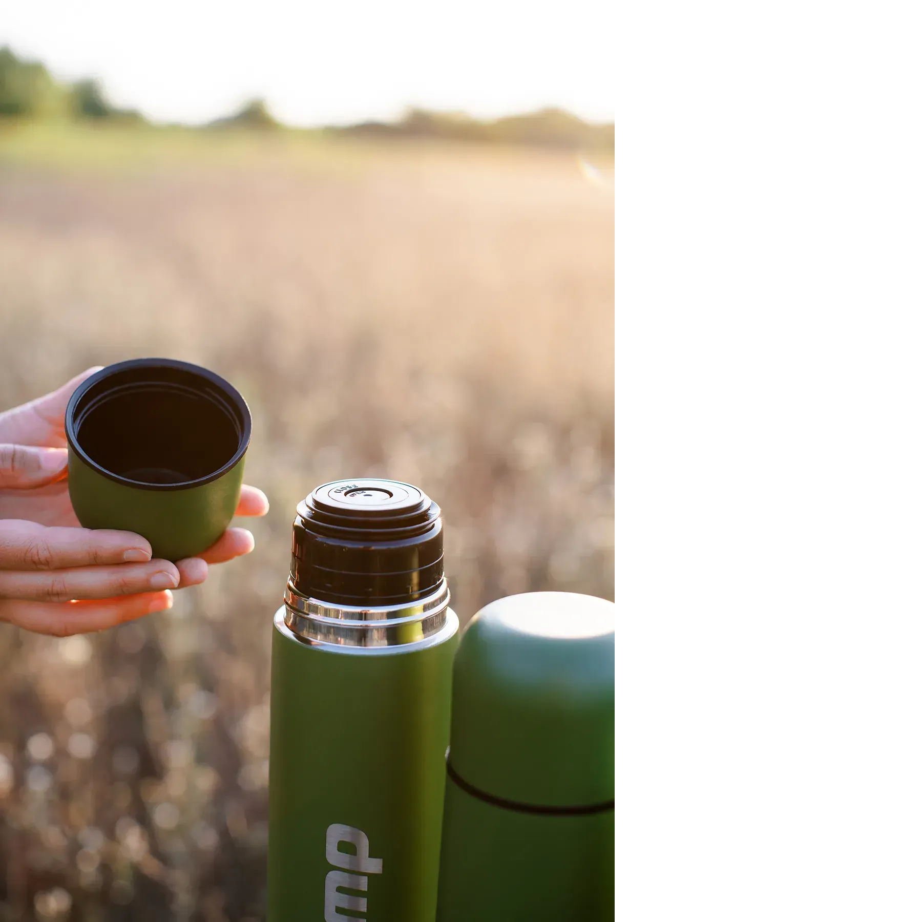 Термос для напоїв Tramp Basic 1,0 л (UTRC-105-olive) - фото 6 Термос для напоїв Tramp Basic 1,0 л (UTRC-105-olive) - фото 6