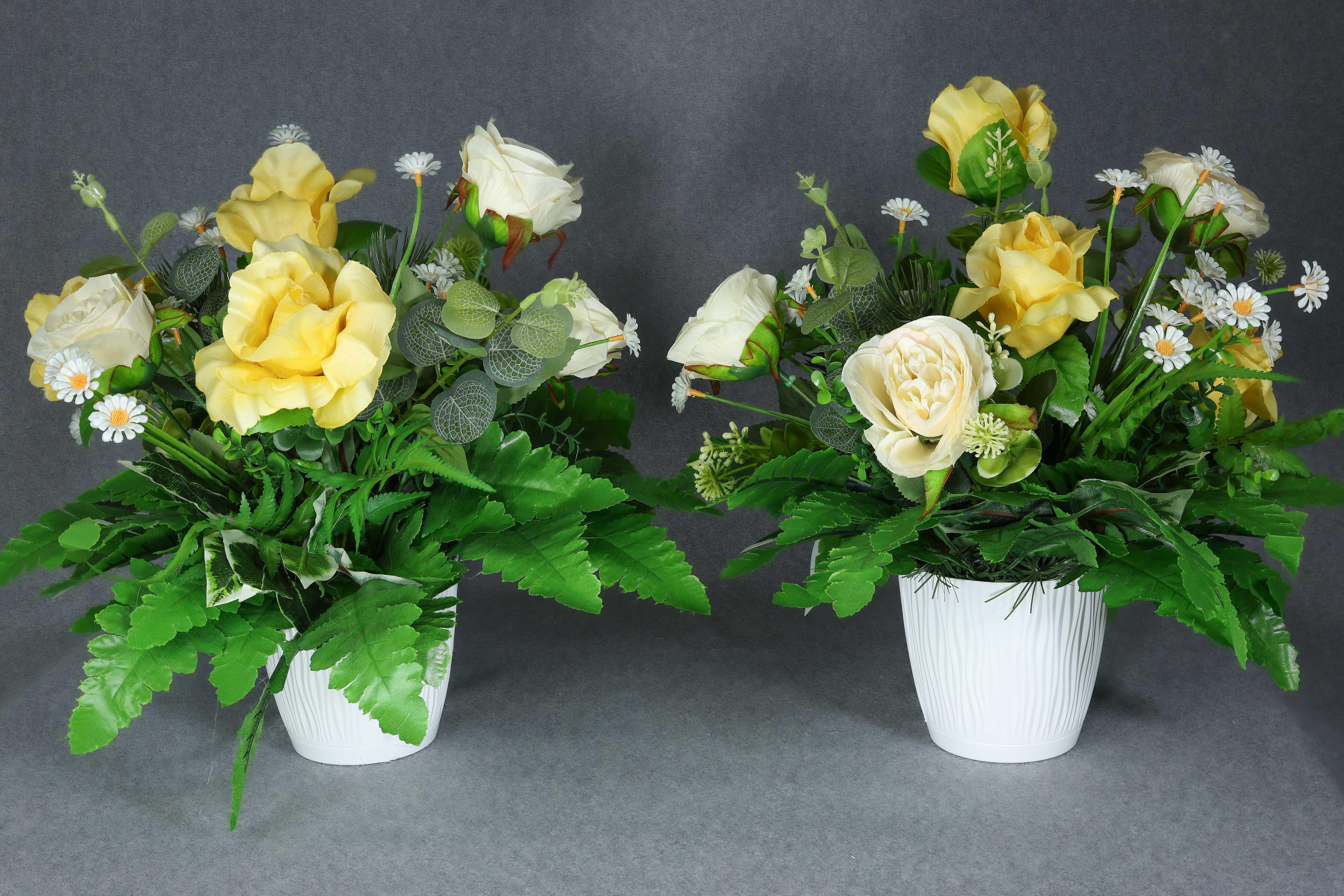 Композиция GALA DECOR с искусственными розами и ромашками в пластмассовом кашпо 25х30 см Композиция GALA DECOR с искусственными розами и ромашками в пластмассовом кашпо 25х30 см