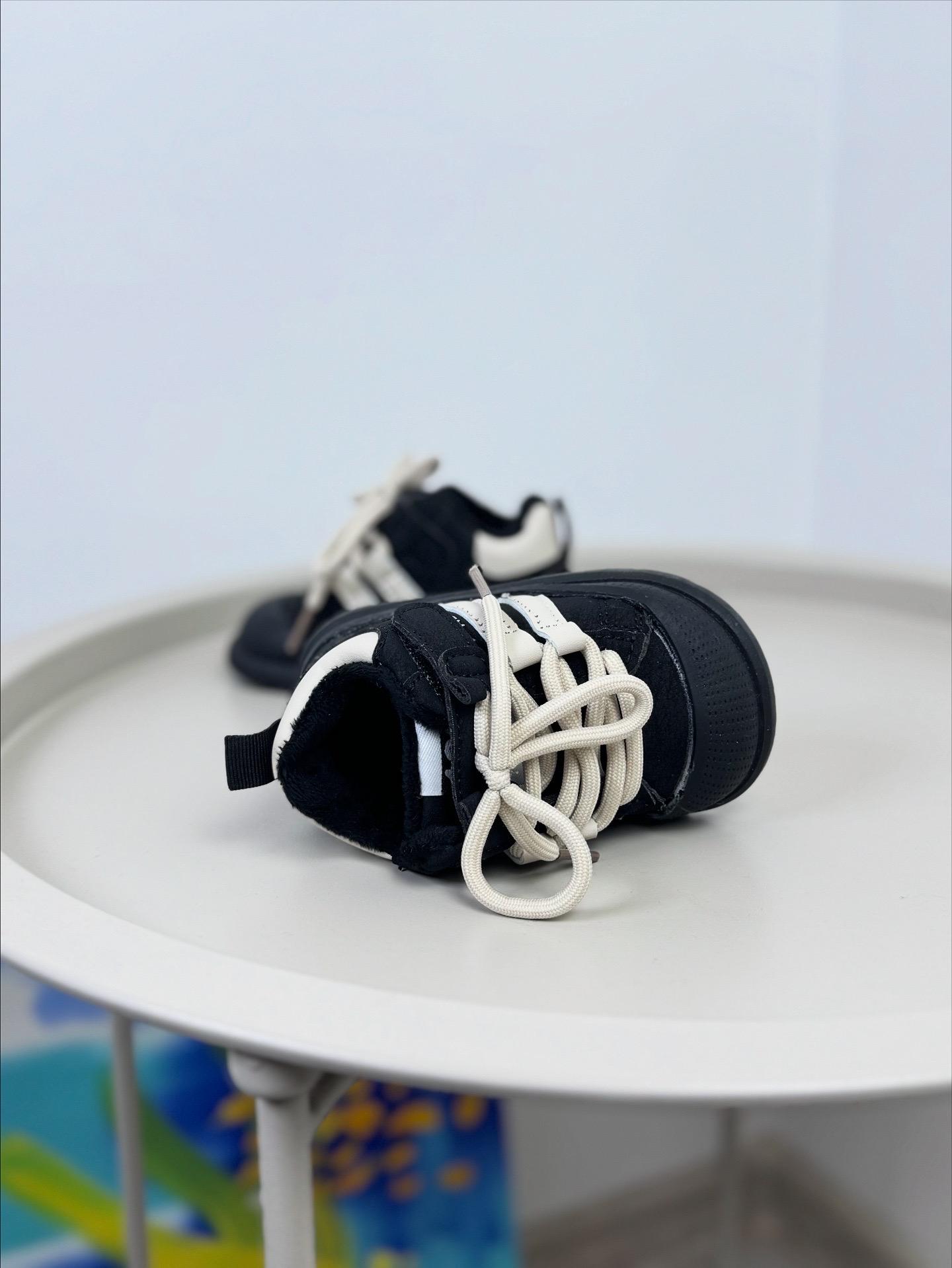 Ботинки детские осенние 1639 р. 20 Черный (30302807) - фото 6 Ботинки детские осенние 1639 р. 20 Черный (30302807) - фото 6