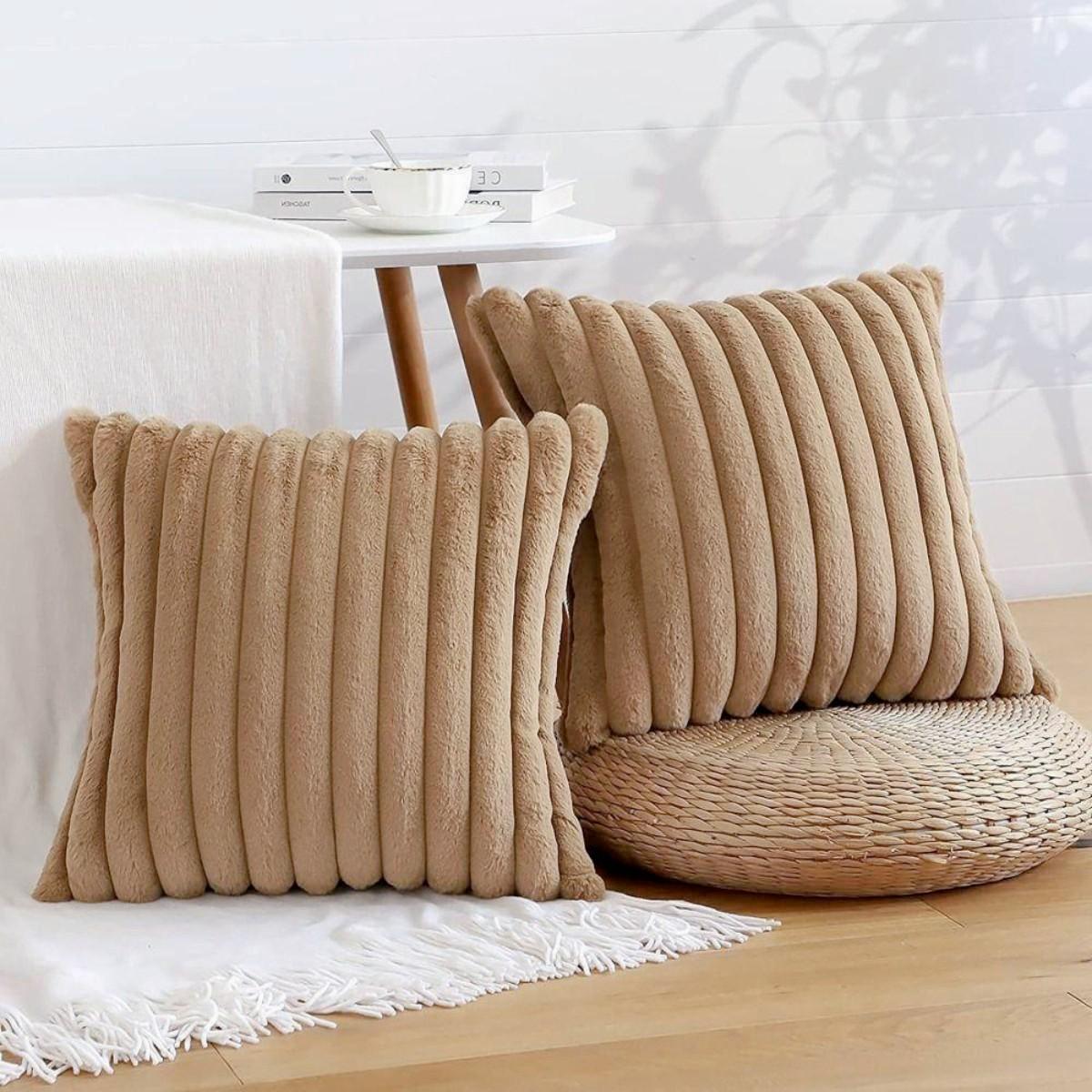 Набір наволочок на блискавці Koloco Шарпей 50х50 см 2 шт. Світло-коричневий (41036) - фото 2 Набір наволочок на блискавці Koloco Шарпей 50х50 см 2 шт. Світло-коричневий (41036) - фото 2