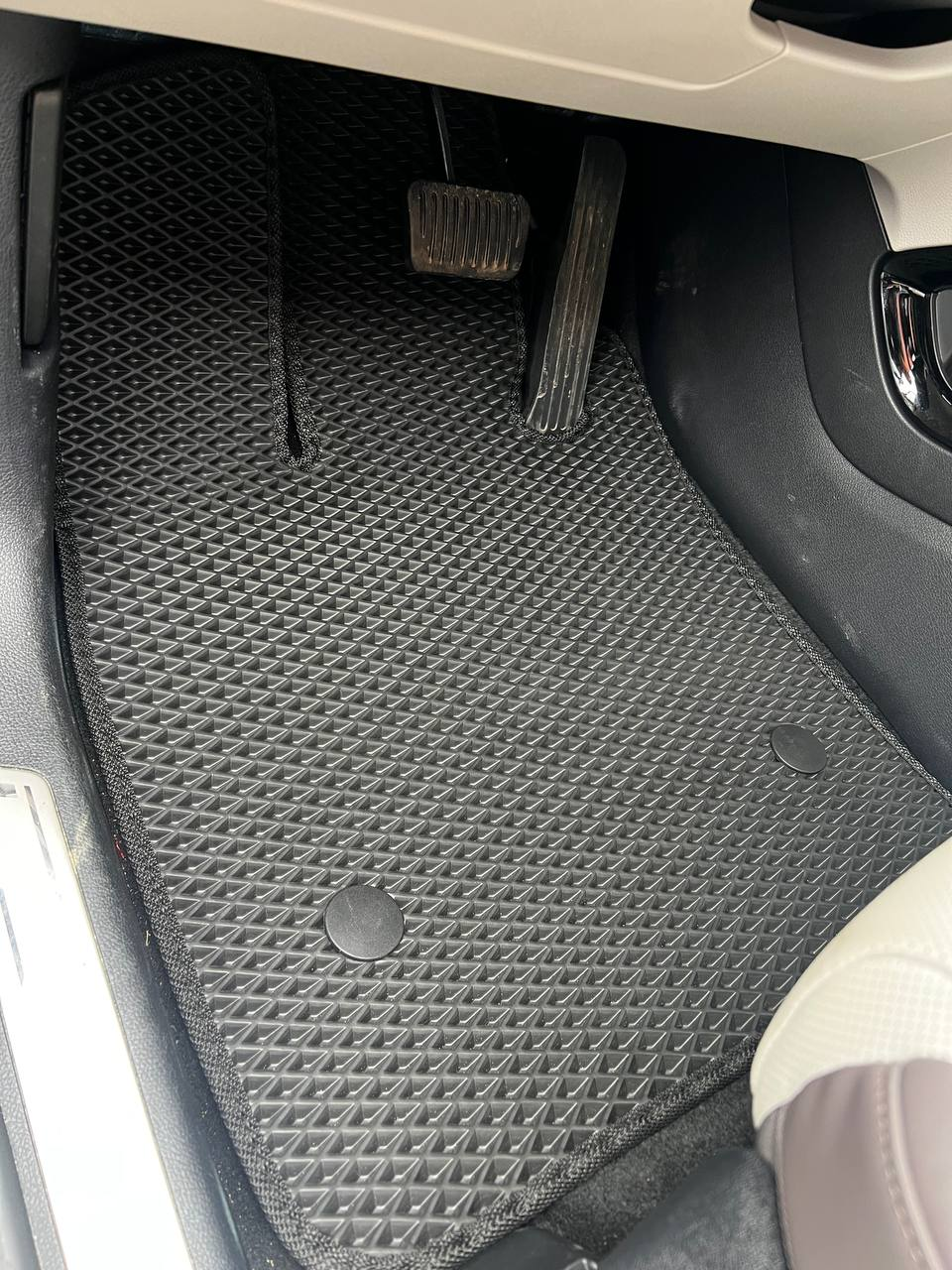 Автоковрики в салон EVA для BYD Song Plus EV (2655586659) Автоковрики в салон EVA для BYD Song Plus EV (2655586659)