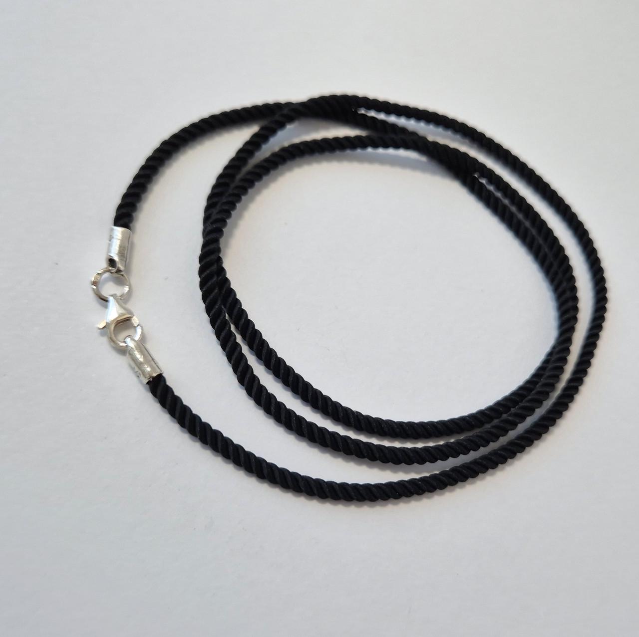 Шнурок на шию Мілан шовковий срібло 925 проби 1,04 г 2,5 мм 65 см Чорний (6010/2,5шн) - фото 3 Шнурок на шию Мілан шовковий срібло 925 проби 1,04 г 2,5 мм 65 см Чорний (6010/2,5шн) - фото 3