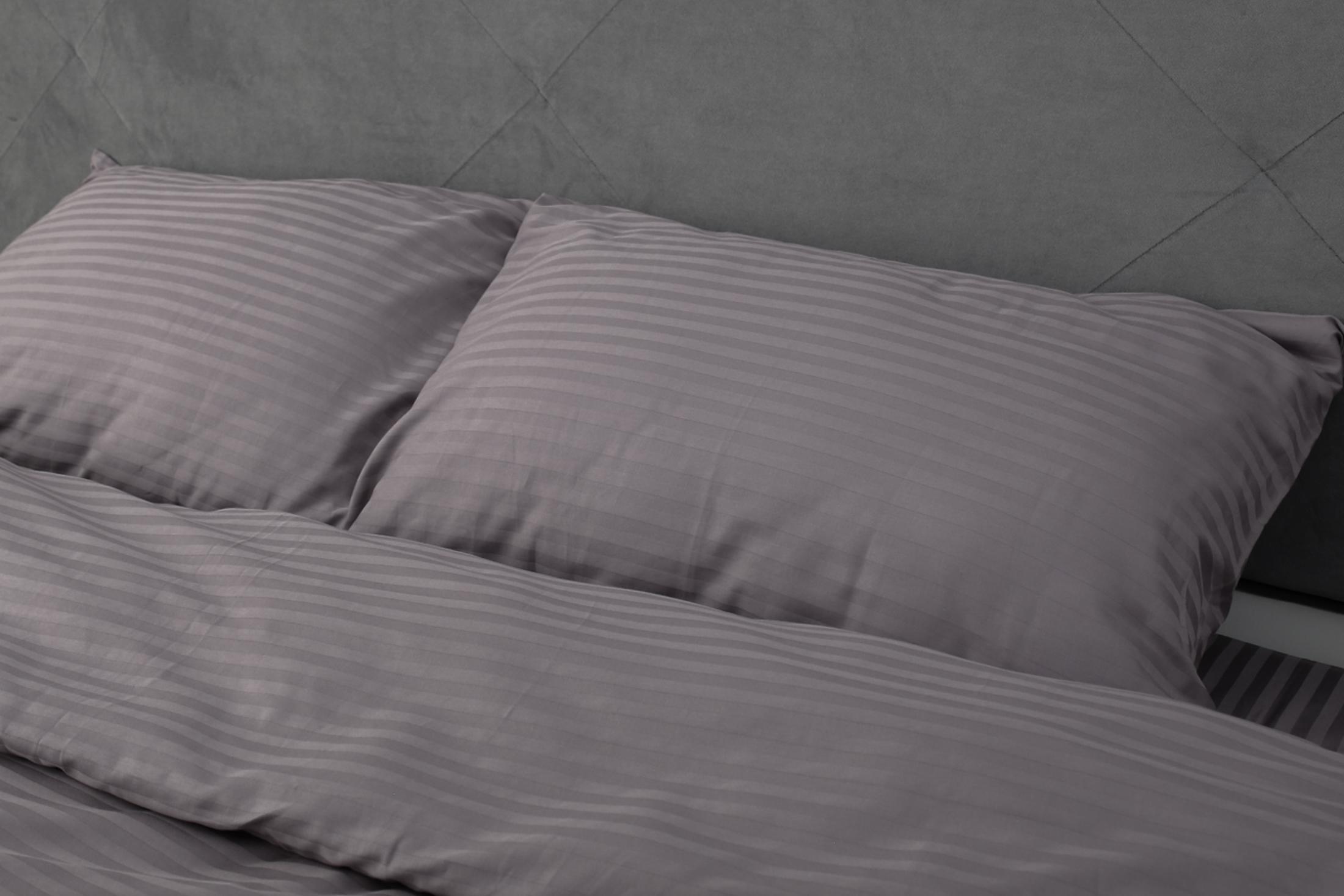 Комплект постельного белья семейный Amore seafog3304 страйп-сатин Сиреневый (KPB-As-STLux-seafog3304 70x70_) - фото 4 Комплект постельного белья семейный Amore seafog3304 страйп-сатин Сиреневый (KPB-As-STLux-seafog3304 70x70_) - фото 4