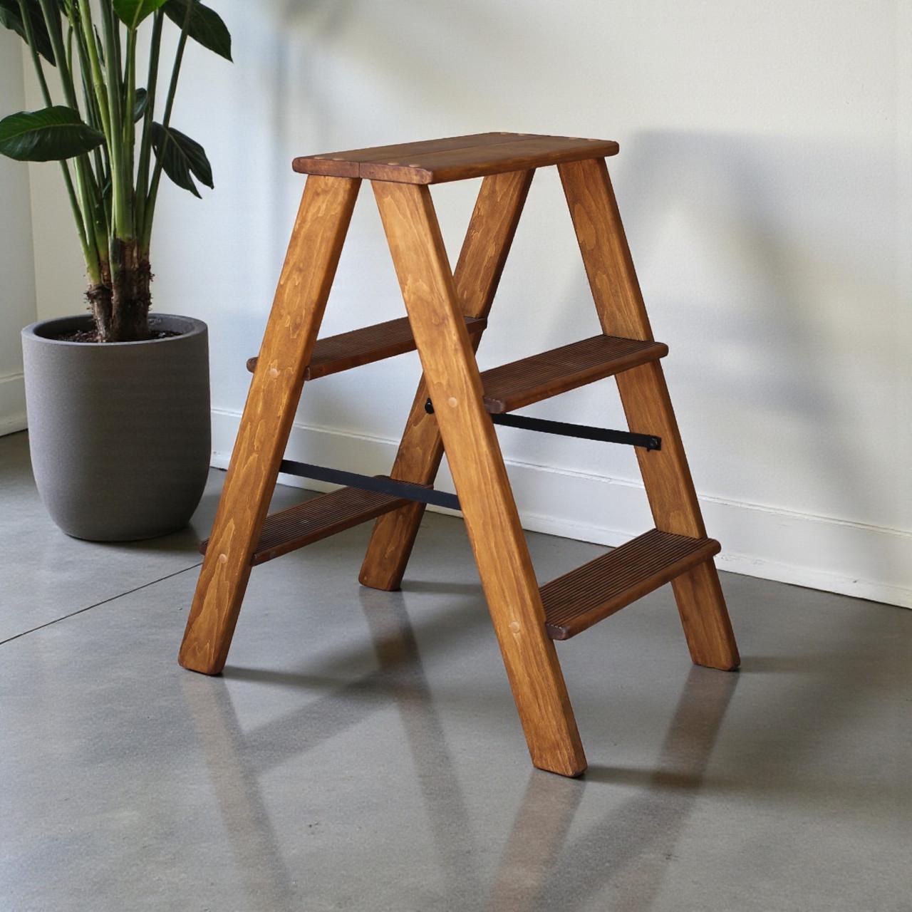 Табурет-лестница деревянный Студія Дерева Вільха Вестерн бытовой двусторонний 3 ступеньки Орех темный (31002853) - фото 1 Табурет-лестница деревянный Студія Дерева Вільха Вестерн бытовой двусторонний 3 ступеньки Орех темный (31002853) - фото 1