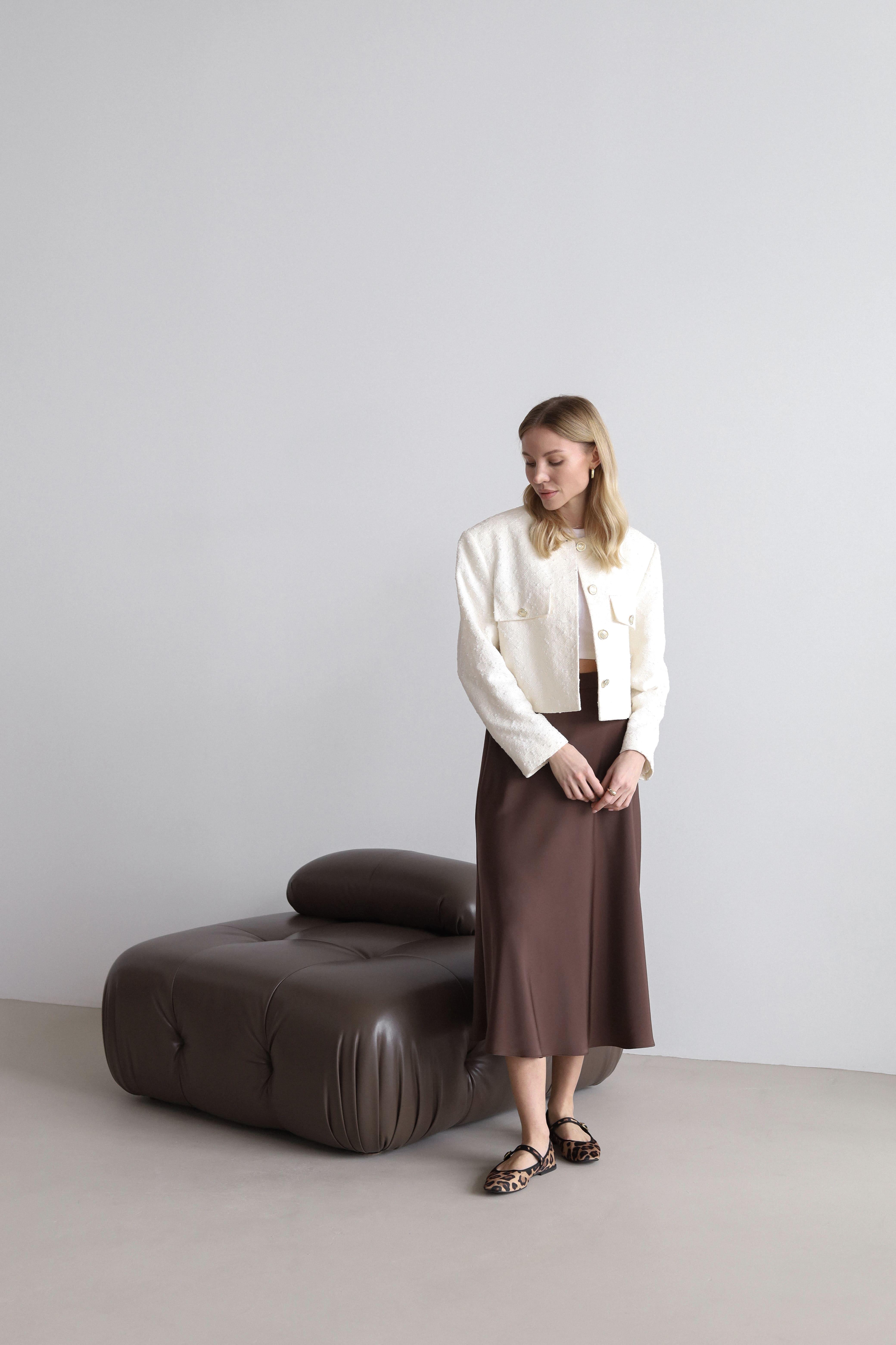 Спідниця-трапеція міді Дика Спідниця сатинова XL Шоколадний (5014) - фото 2 Спідниця-трапеція міді Дика Спідниця сатинова XL Шоколадний (5014) - фото 2