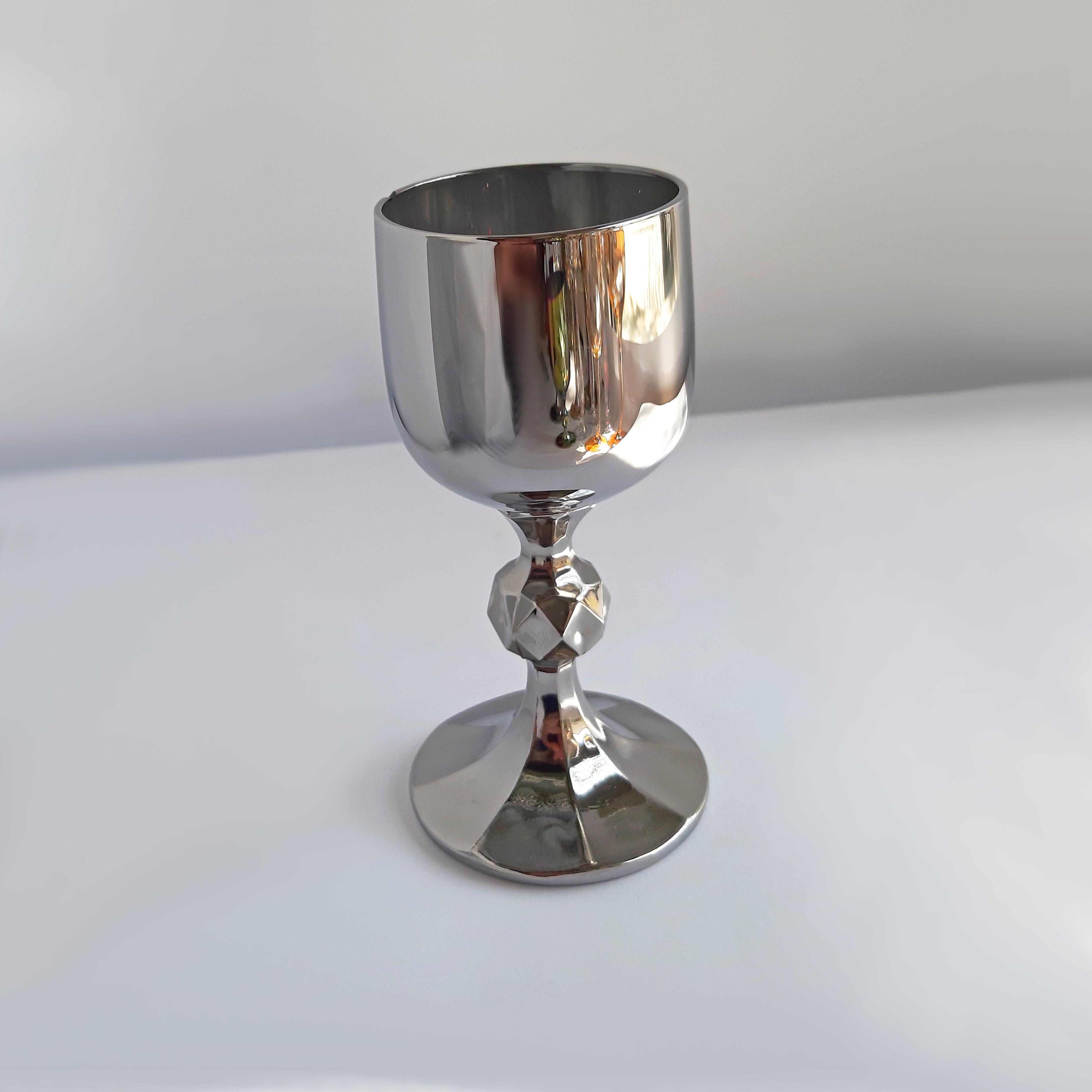 Набор рюмок для ликера Bohemia Sterna Claudia 50 мл 6 шт. Хром (4S149/050) - фото 2 Набор рюмок для ликера Bohemia Sterna Claudia 50 мл 6 шт. Хром (4S149/050) - фото 2