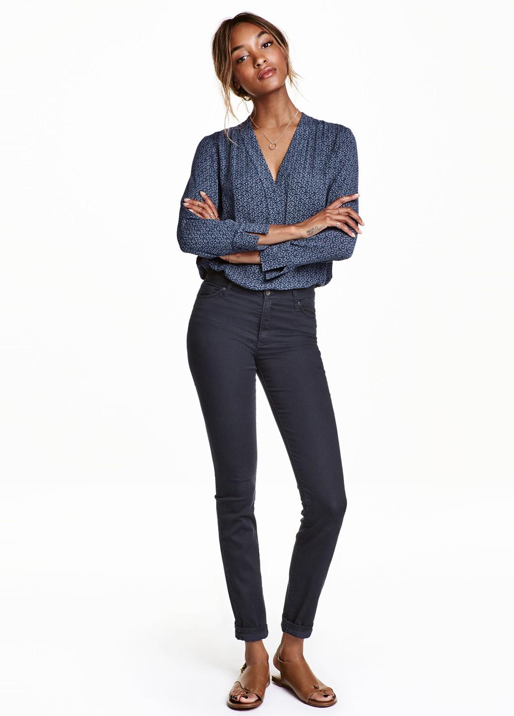 Джинсы H&M р. 32 Темно-синий (405604b50) Джинсы H&M р. 32 Темно-синий (405604b50)