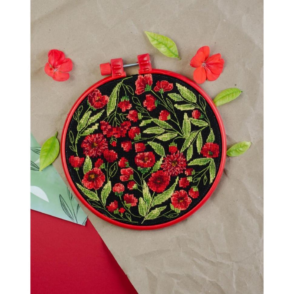 Набір для вишивання хрестиком AHM-079 Квітковий танок 17х17 см (RLT46596) Набір для вишивання хрестиком AHM-079 Квітковий танок 17х17 см (RLT46596)