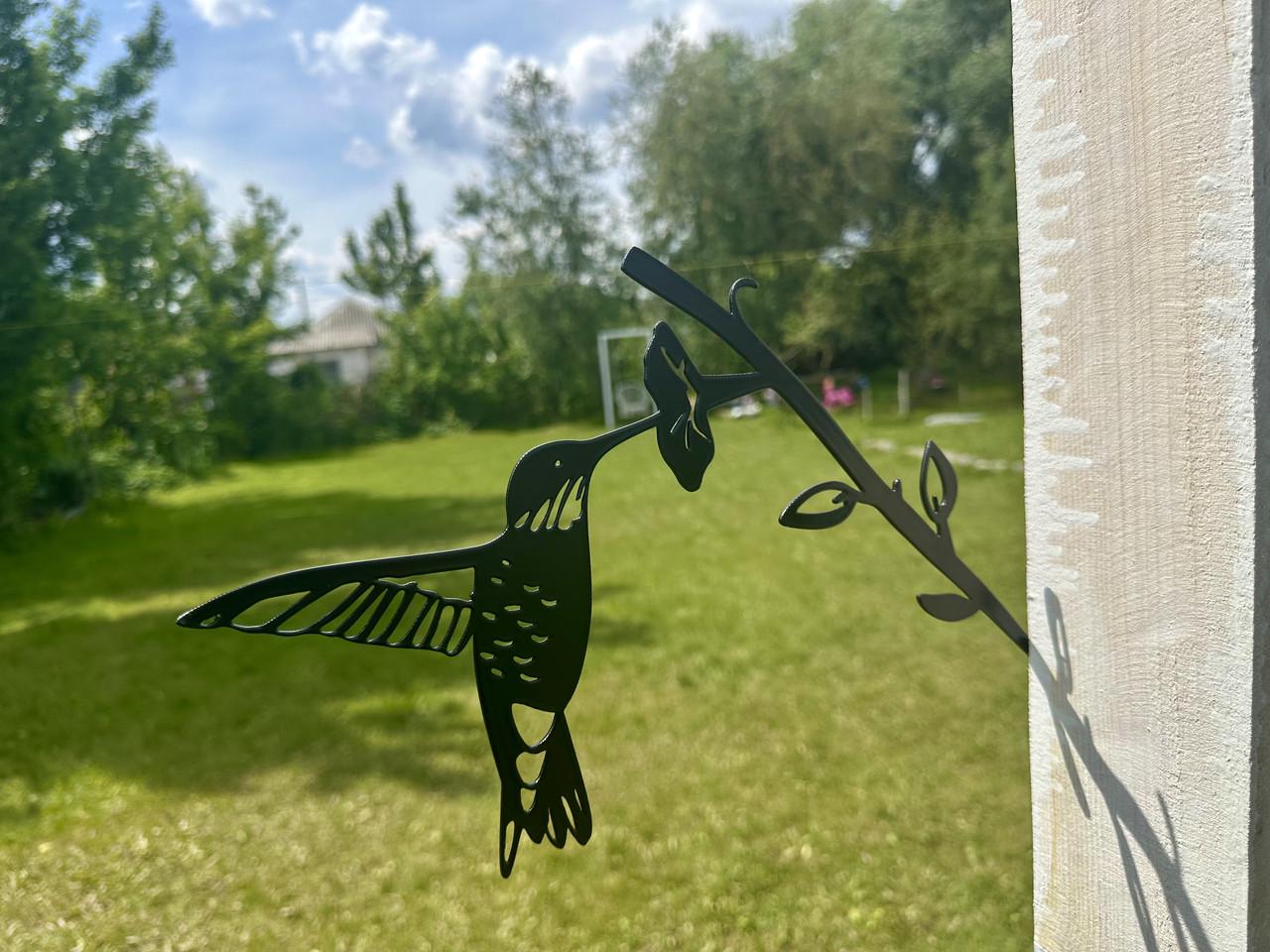 Садовая фигура Колибри и цветок металлический для двора/террасы (DCR028) - фото 5 Садовая фигура Колибри и цветок металлический для двора/террасы (DCR028) - фото 5