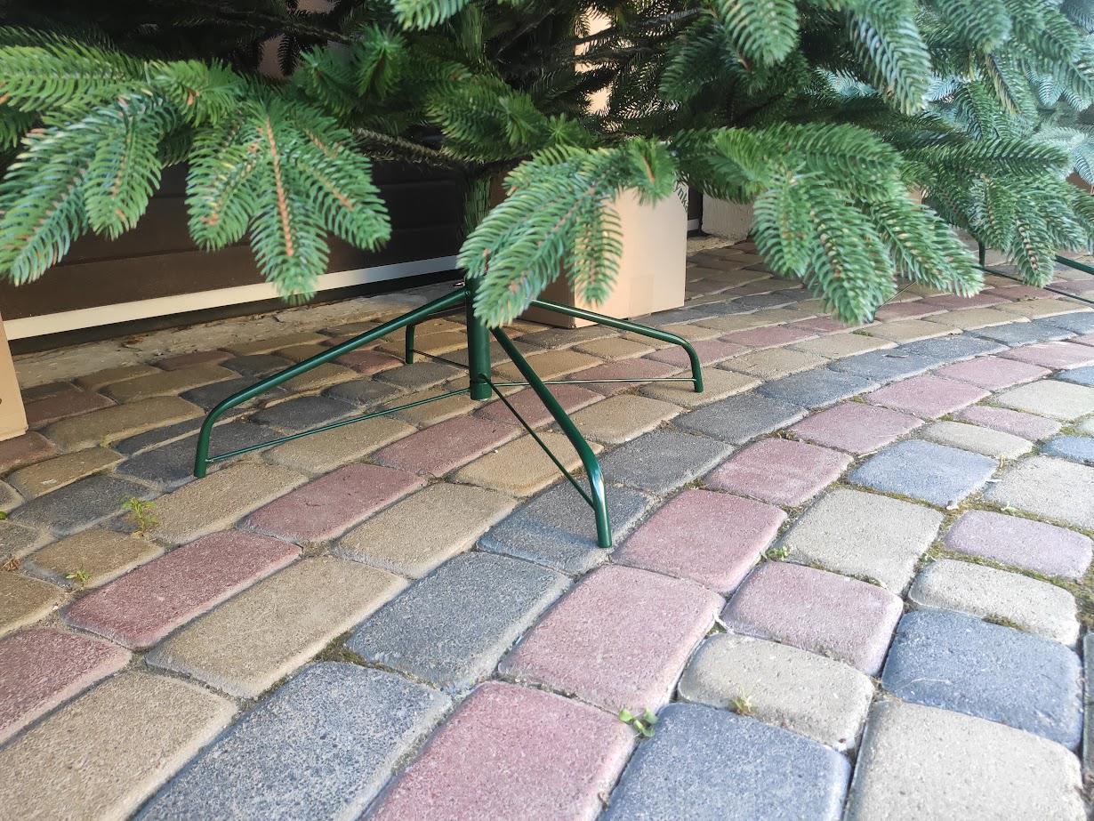 Штучна ялинка Швейцарська 1,50 м 15 рядів з підставкою Зелений (YLN3317) - фото 2 Штучна ялинка Швейцарська 1,50 м 15 рядів з підставкою Зелений (YLN3317) - фото 2