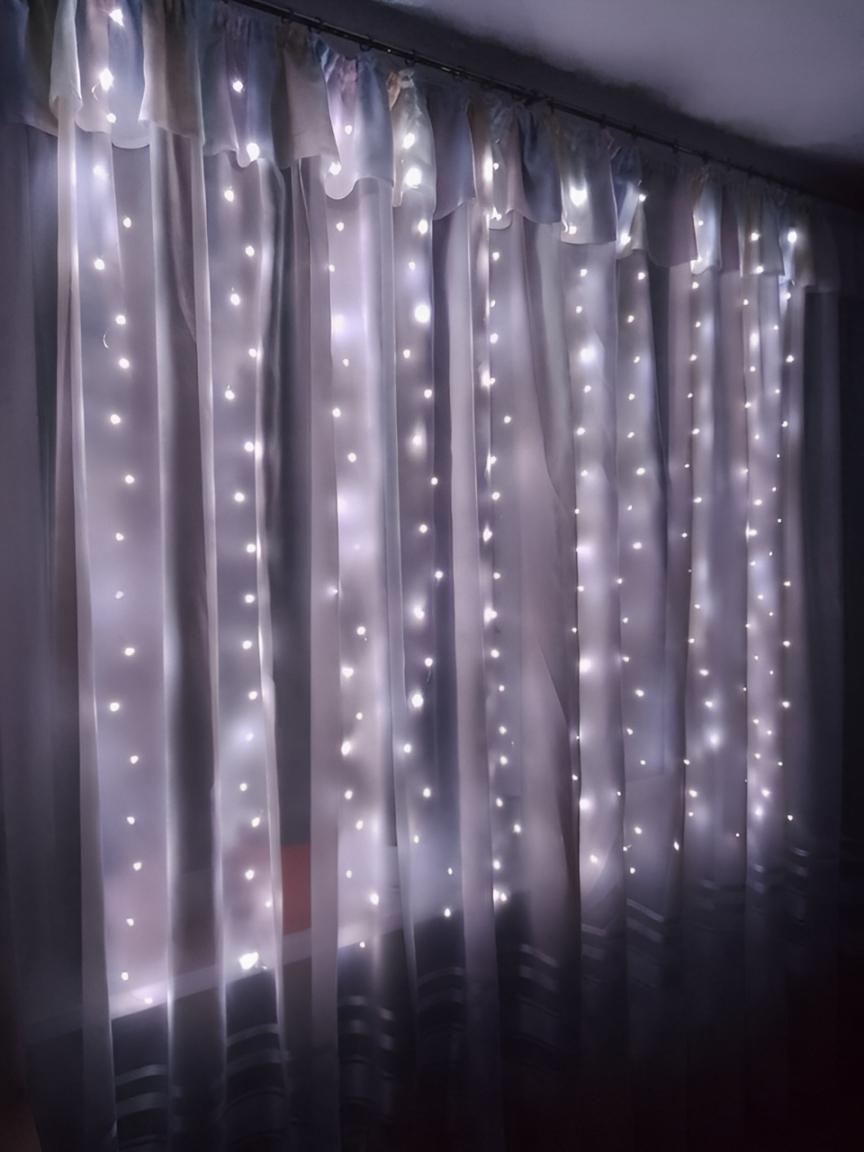 Гірлянда штора світлодіодні краплі від USB 8 режимів з пультом 3x2 м 200 LED Холодний білий - фото 3 Гірлянда штора світлодіодні краплі від USB 8 режимів з пультом 3x2 м 200 LED Холодний білий - фото 3
