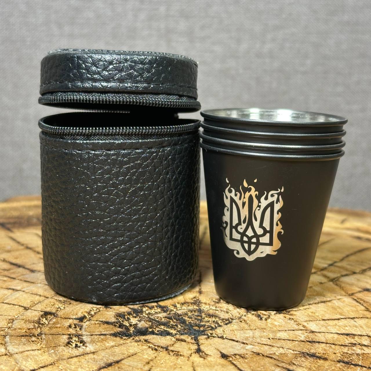 Набір чарок для алкоголю в чохлі з екошкіри з гербом України - фото 5 Набір чарок для алкоголю в чохлі з екошкіри з гербом України - фото 5