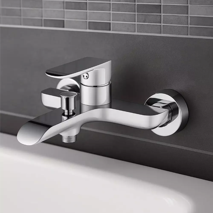 Смеситель для ванны Devit Iven 43113141W (289771)