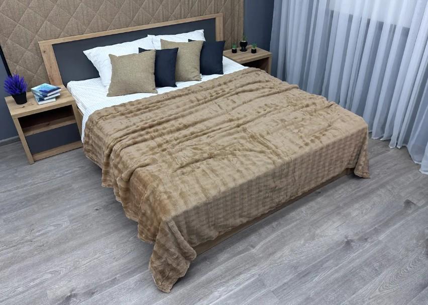 Покрывало на кровать Soft Night в полоску плюша 200х230 см Темно-бежевый (87-135) - фото 1 Покрывало на кровать Soft Night в полоску плюша 200х230 см Темно-бежевый (87-135) - фото 1