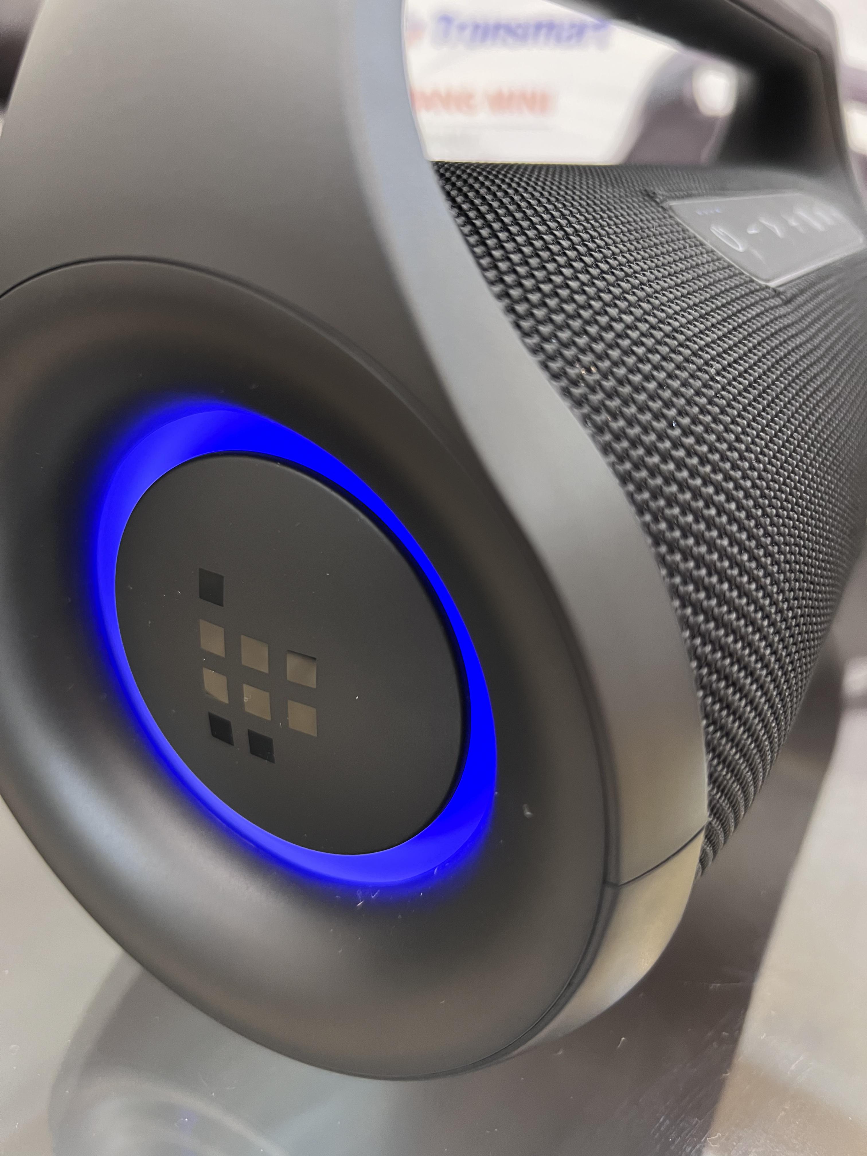 Портативная колонка Tronsmart Bang mini 50 Вт (29658246) - фото 4 Портативная колонка Tronsmart Bang mini 50 Вт (29658246) - фото 4