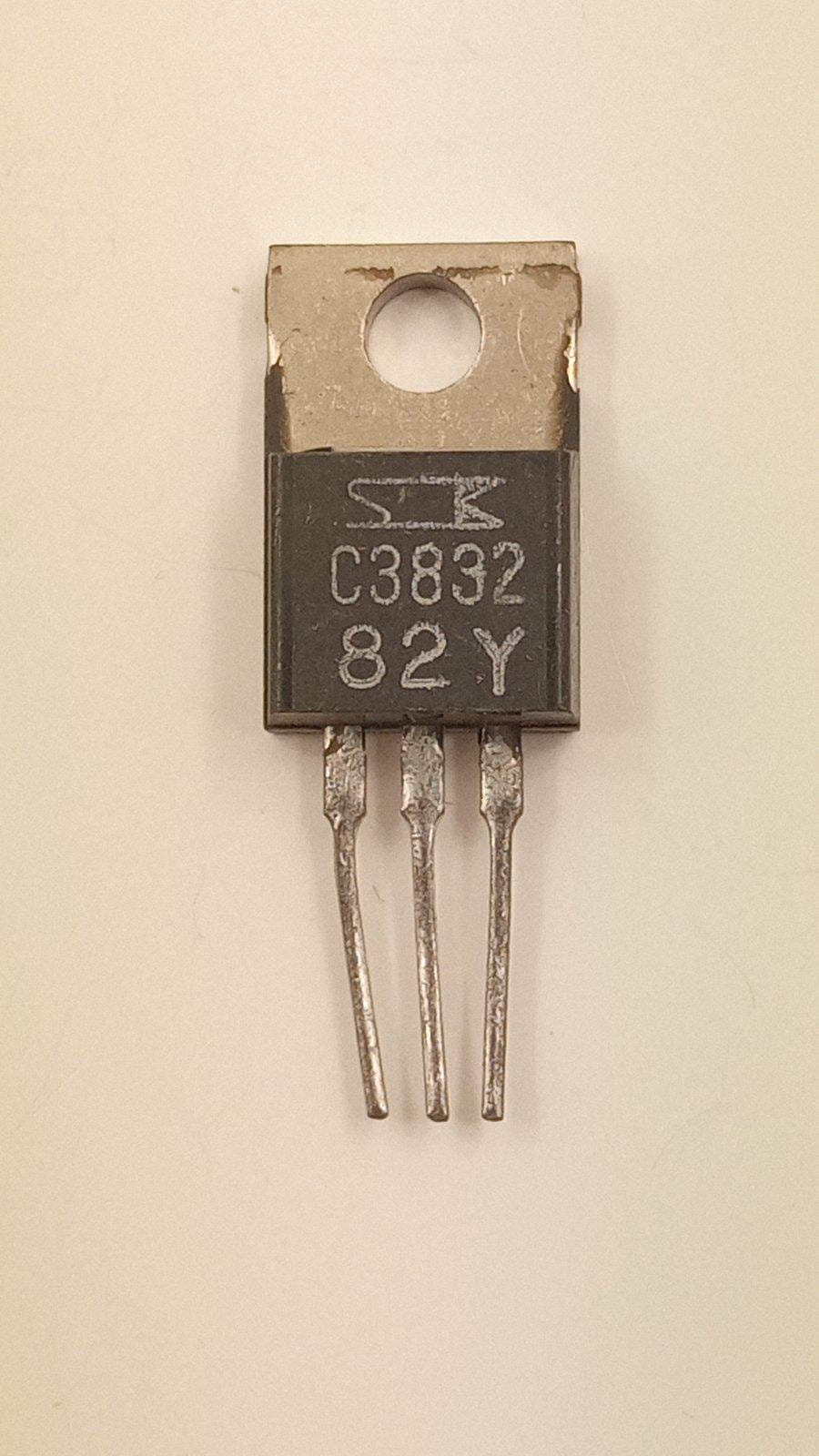 Транзистор 2SC3832 npn 400V 7A 50W h21 10-30 Usat 0,5V TO-220 (02914)