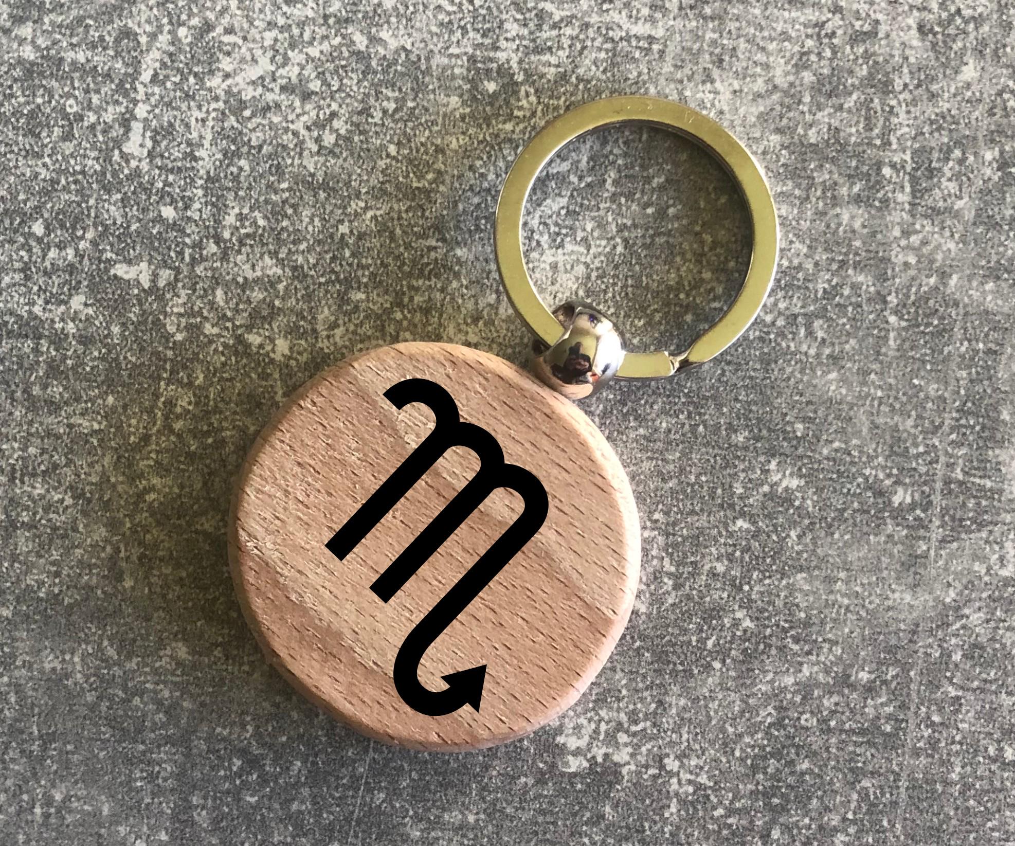 Брелок деревянный круглый с символом зодиака "Скорпион" (15010204020)