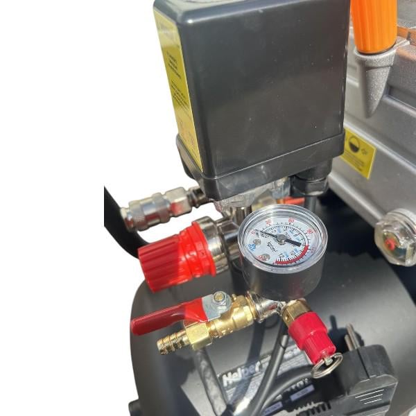 Компресор повітряний масляний Helper HC-24 24 л 1800 Вт - фото 5 Компресор повітряний масляний Helper HC-24 24 л 1800 Вт - фото 5