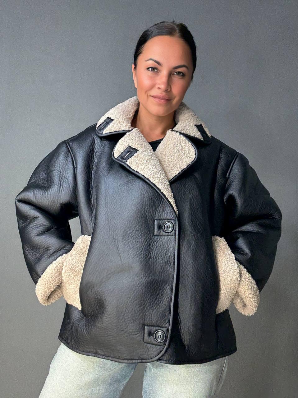 Дубленка женская Aftf Basic 242 с бежевым мехом на пуговицах S Черный (5019) - фото 9 Дубленка женская Aftf Basic 242 с бежевым мехом на пуговицах S Черный (5019) - фото 9