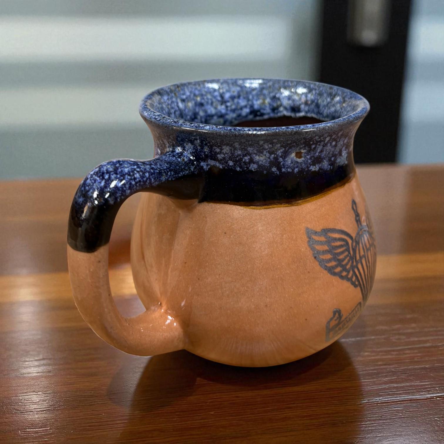 Чашка ДШВ ручная работа 450 мл Голубой (28926813) - фото 5 Чашка ДШВ ручная работа 450 мл Голубой (28926813) - фото 5