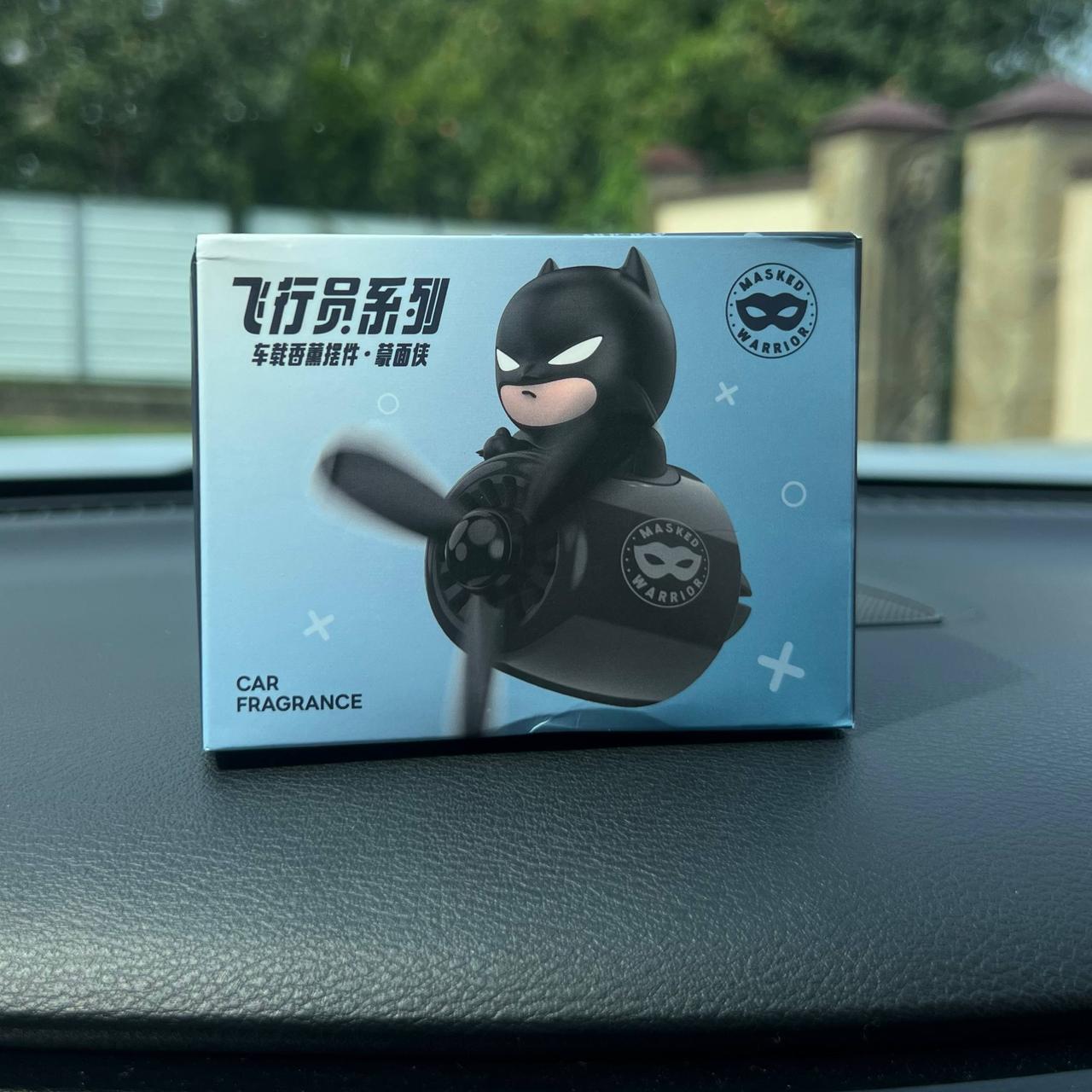Ароматизатор в авто решетку Pilot Batman Jet - фото 9 Ароматизатор в авто решетку Pilot Batman Jet - фото 9